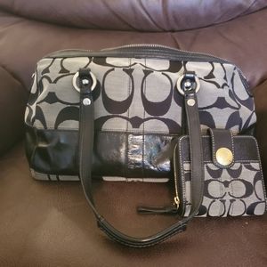 Coach purse and wallet set